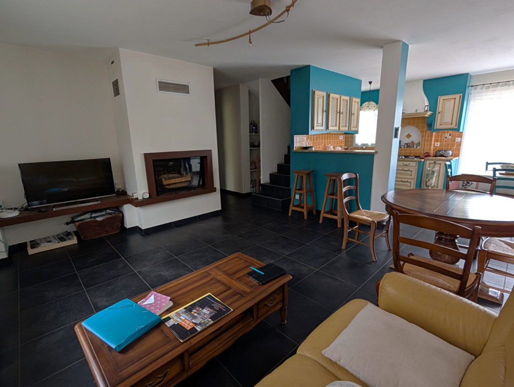 CHUYER : MAISON DE 207 M² SUR TERRAIN DE 1300 M2