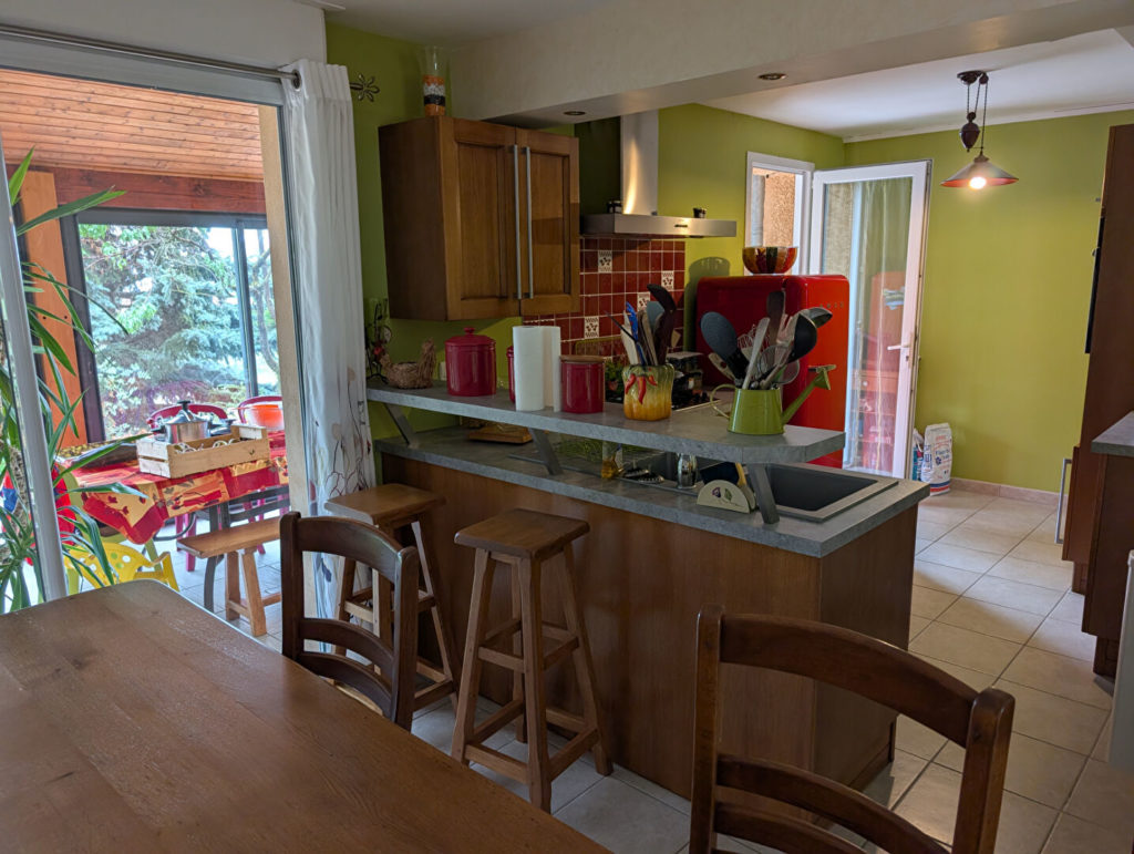 CHUYER : MAISON DE 207 M² SUR TERRAIN DE 1300 M2