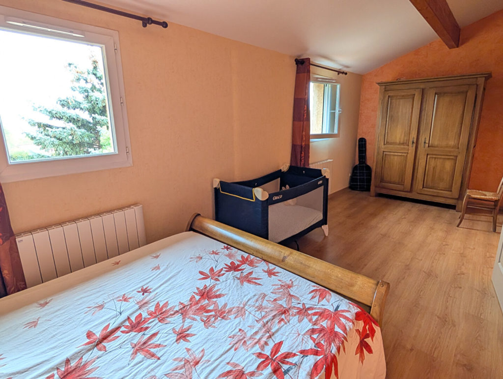 CHUYER : MAISON DE 207 M² SUR TERRAIN DE 1300 M2