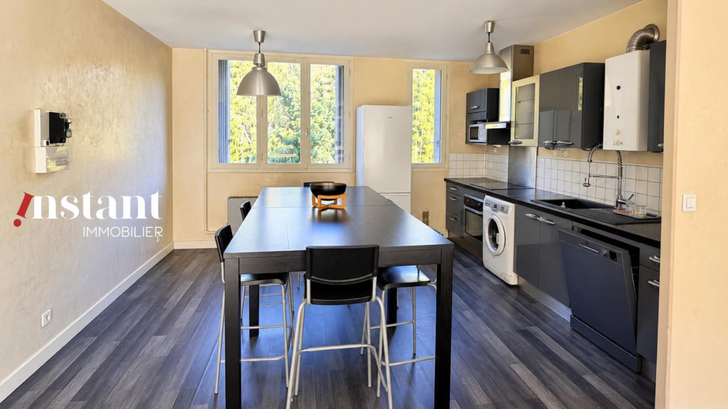 Exclusivité – T3 avec balcon & parking – Quai de Saône