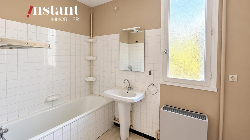 Exclusivité – T3 avec balcon & parking – Quai de Saône